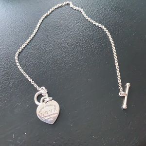 Tiffany & Co. Return to Tiffany heart bracelet